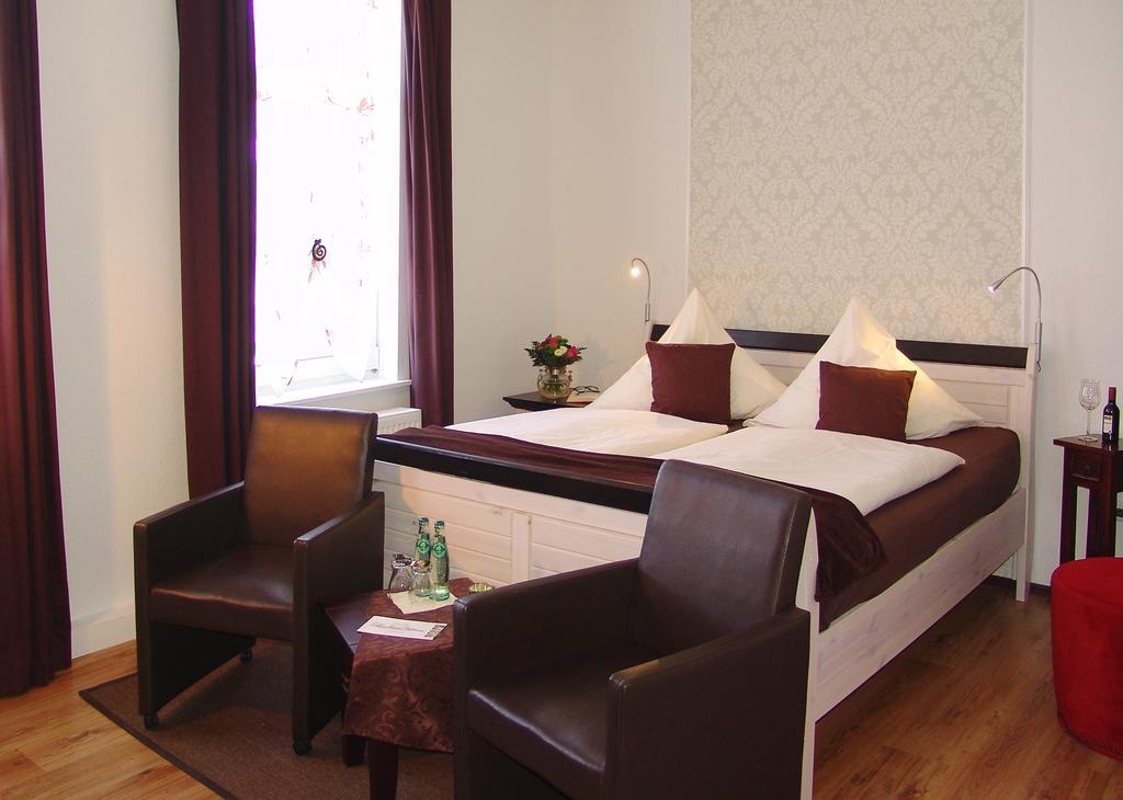 Hotel Garni Landhaus Uttum Krummhörn Buitenkant foto