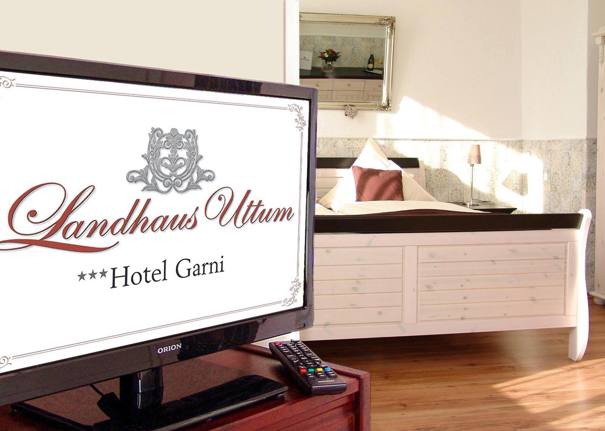 Hotel Garni Landhaus Uttum Krummhörn Buitenkant foto